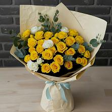 Букет цветов из:  Розы в Сокуре