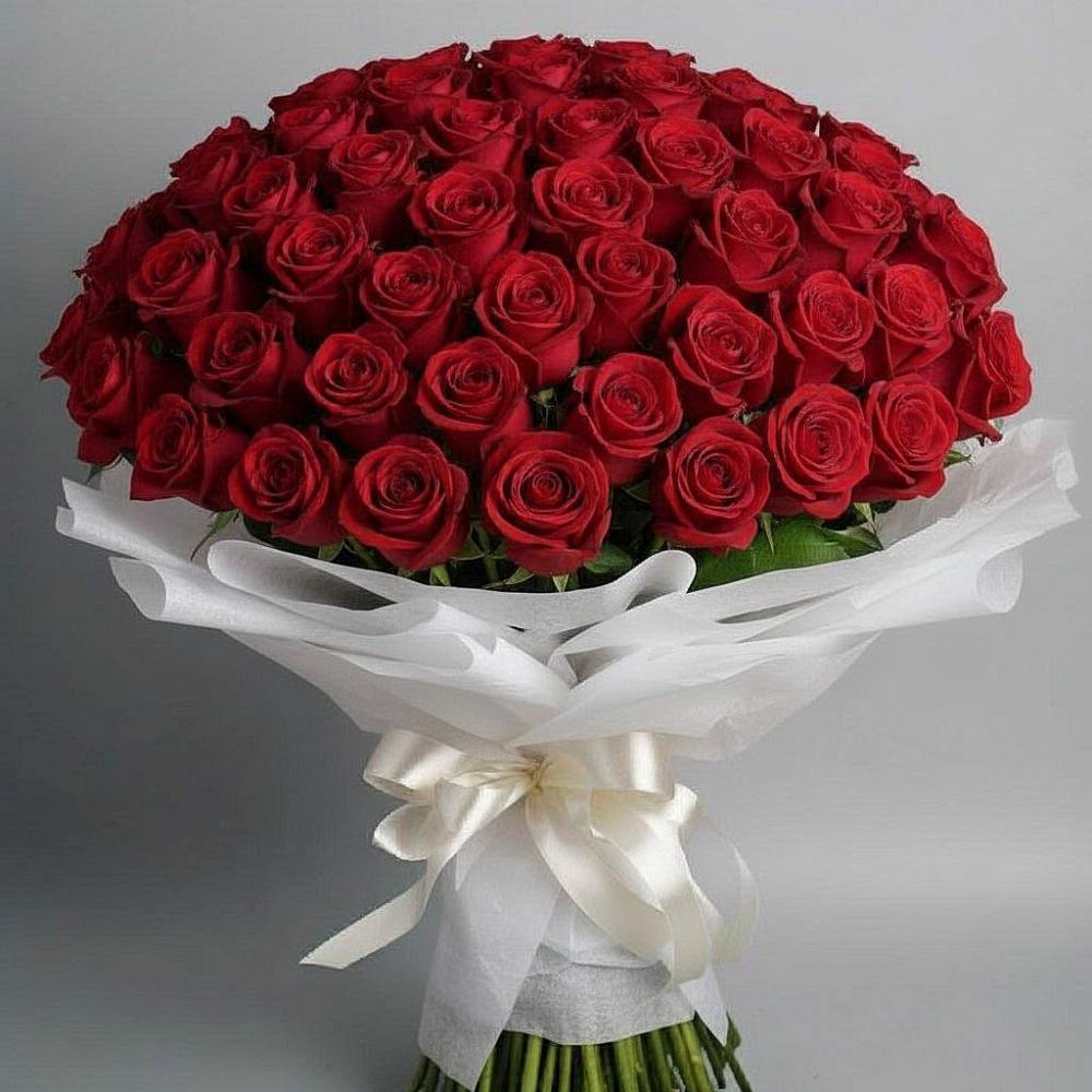 Букет 101 Красная роза Блэк Мэджик в Сокуре