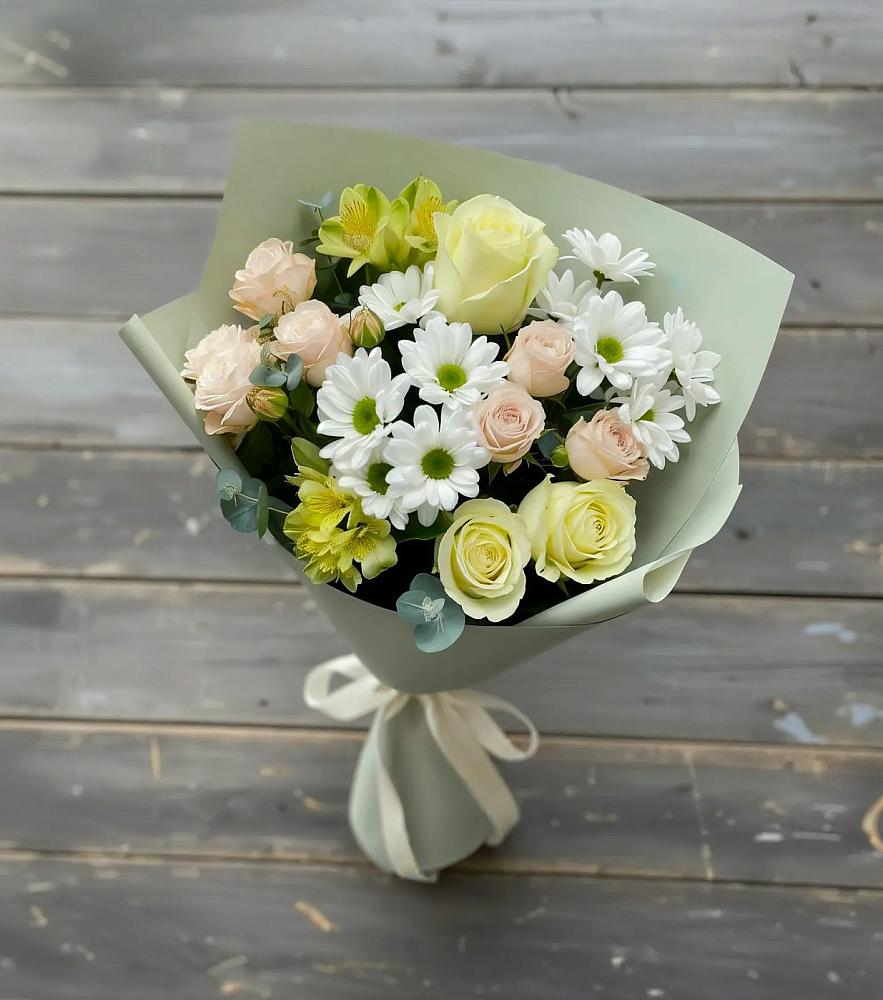 Букет цветов из: Альстромерии, Розы и Хризантемы в Сокуре