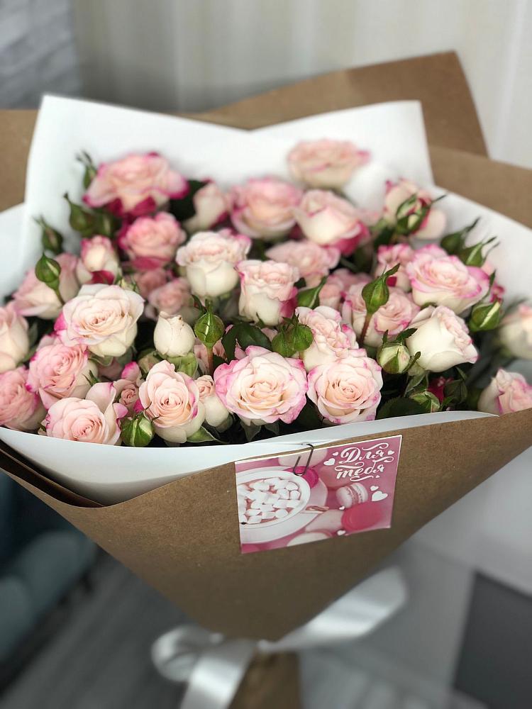 Букет цветов из: Розы в Сокуре