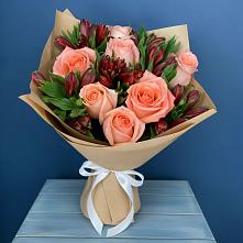Букет цветов из:  Розы и Альстромерии в Сокуре