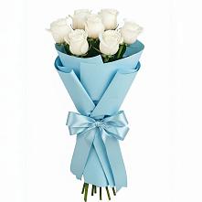 Букет 7 белых роз Проуд в Сокуре