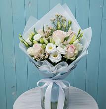 Букет цветов из:  Розы и Лизиантусы #REPLACE_PRED# Сокуре
