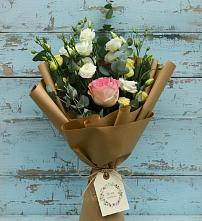 Букет цветов из:  Розы и Лизиантусы #REPLACE_PRED# Сокуре